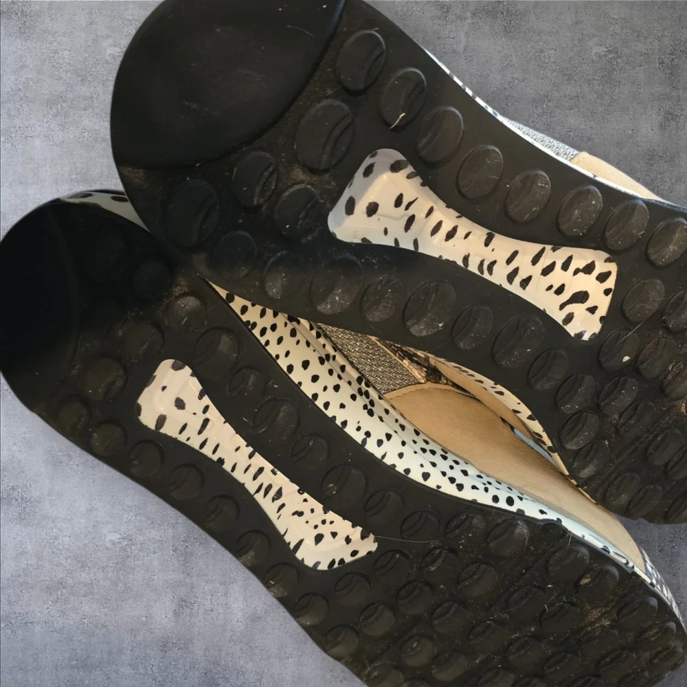 Steve Madden barely used